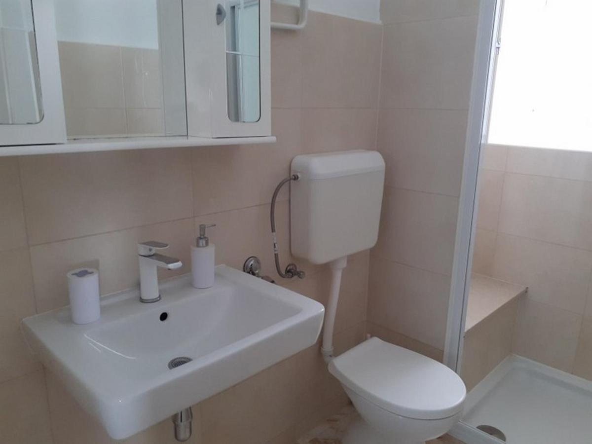 Apartment Dusan Malinska Bagian luar foto